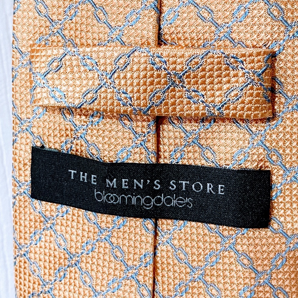 The Men’s Store BLOOMINGDALES Yellow & Gray Woven Silk Tie Like New.